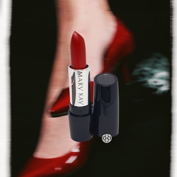 Red Stiletto Gel Semi-Matte Lipstick - Mary Kay - Picture 6 of 7